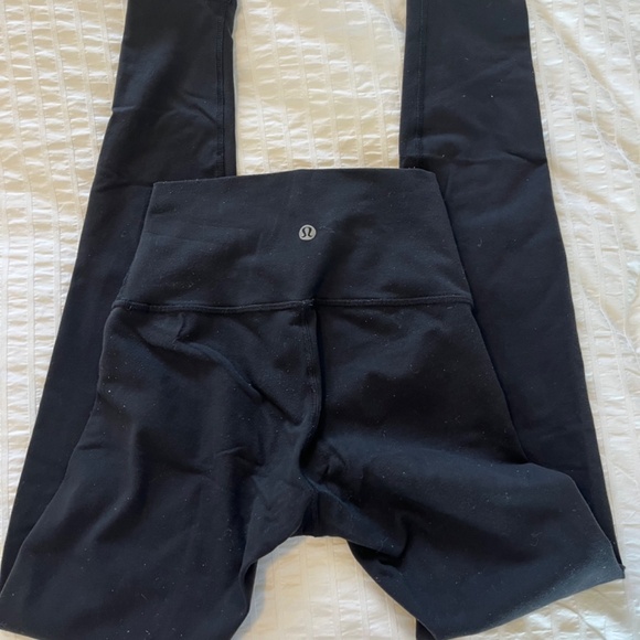 Lululemon size 2 - Picture 2 of 2